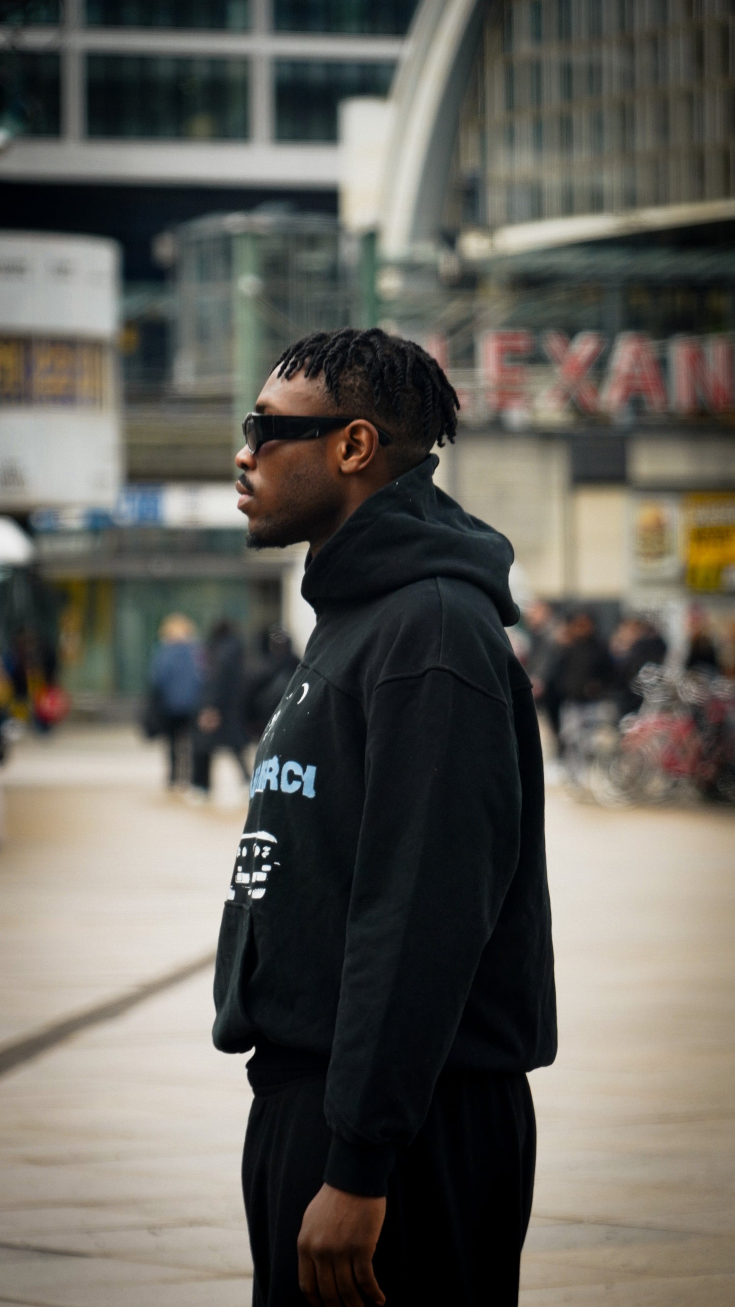 PARIS HOODIE