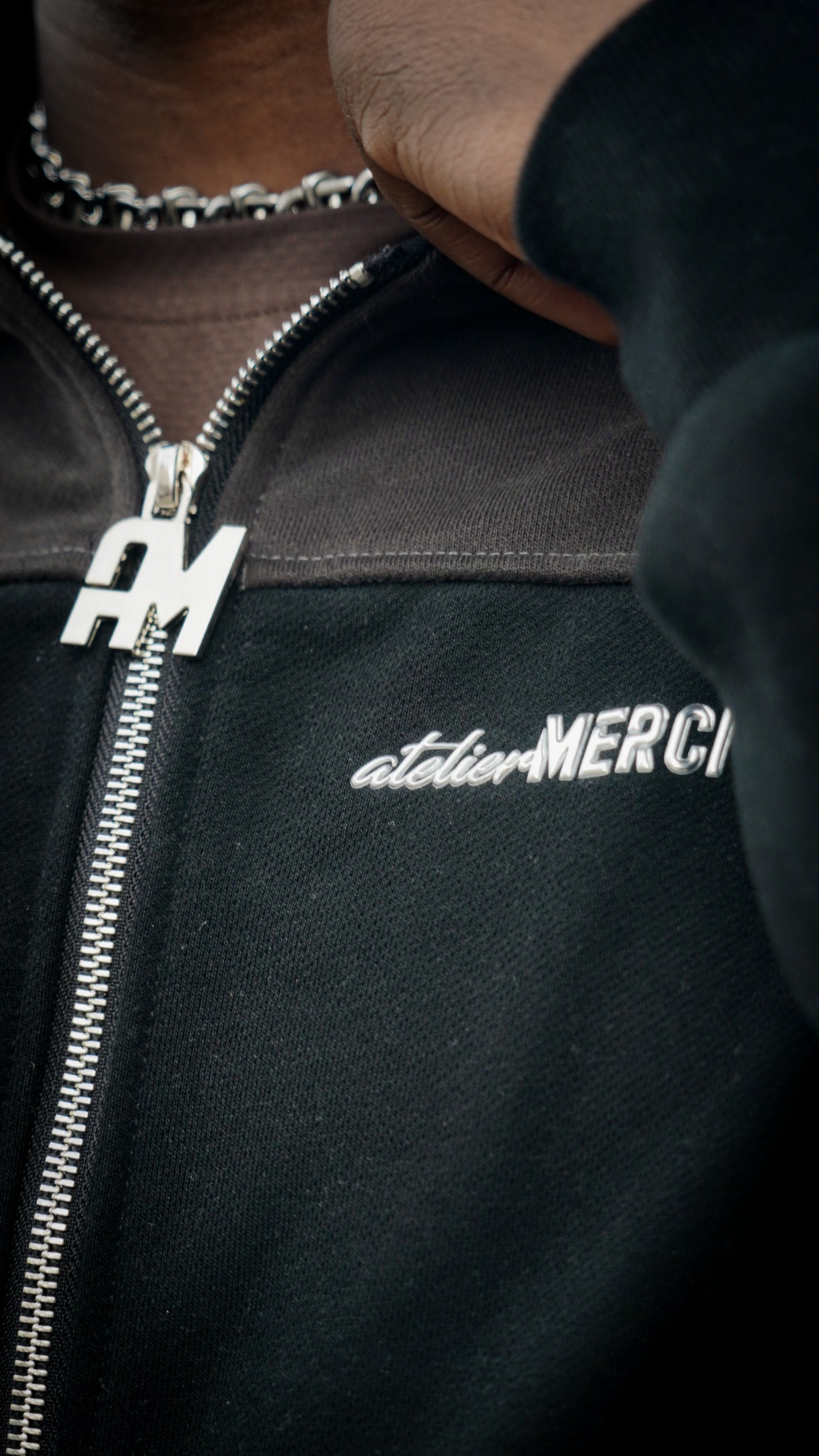 ZIP HOODIE